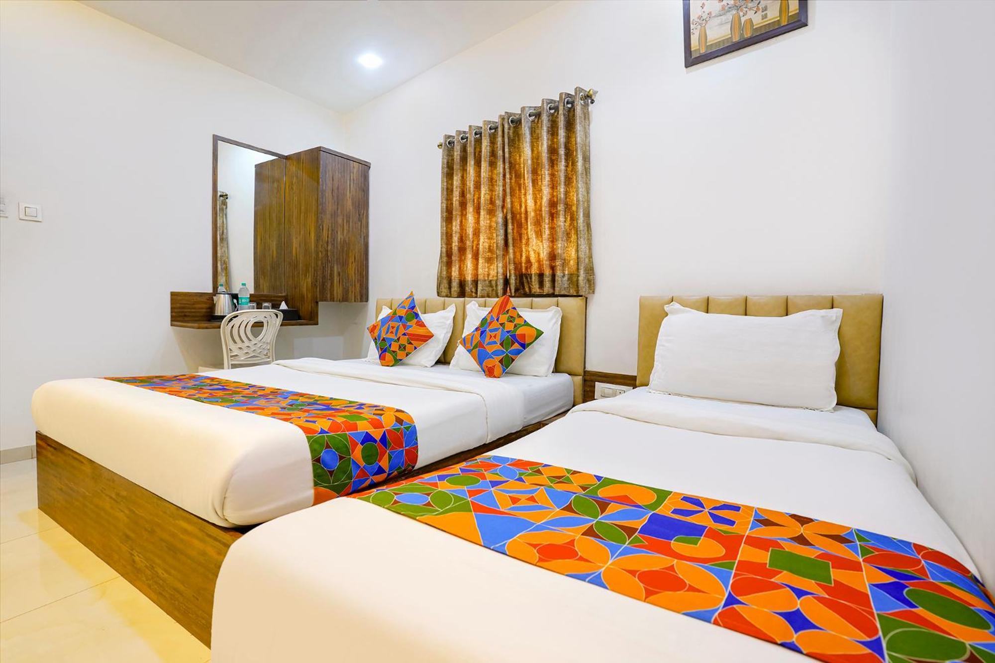 Fabexpress Shahi Palace - Nr - International Airport bahay-panuluyan