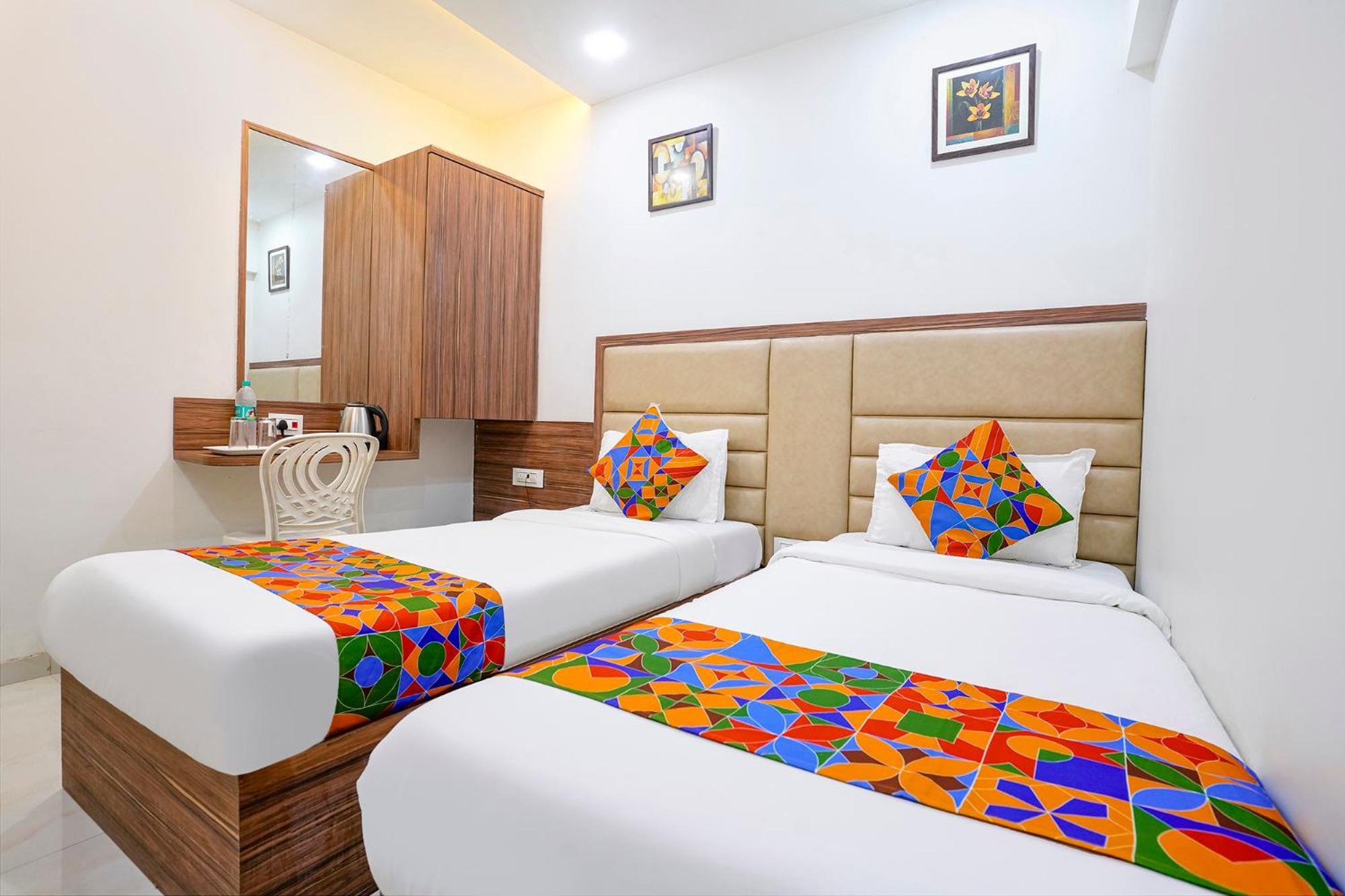 Fabexpress Shahi Palace - Nr - International Airport bahay-panuluyan *