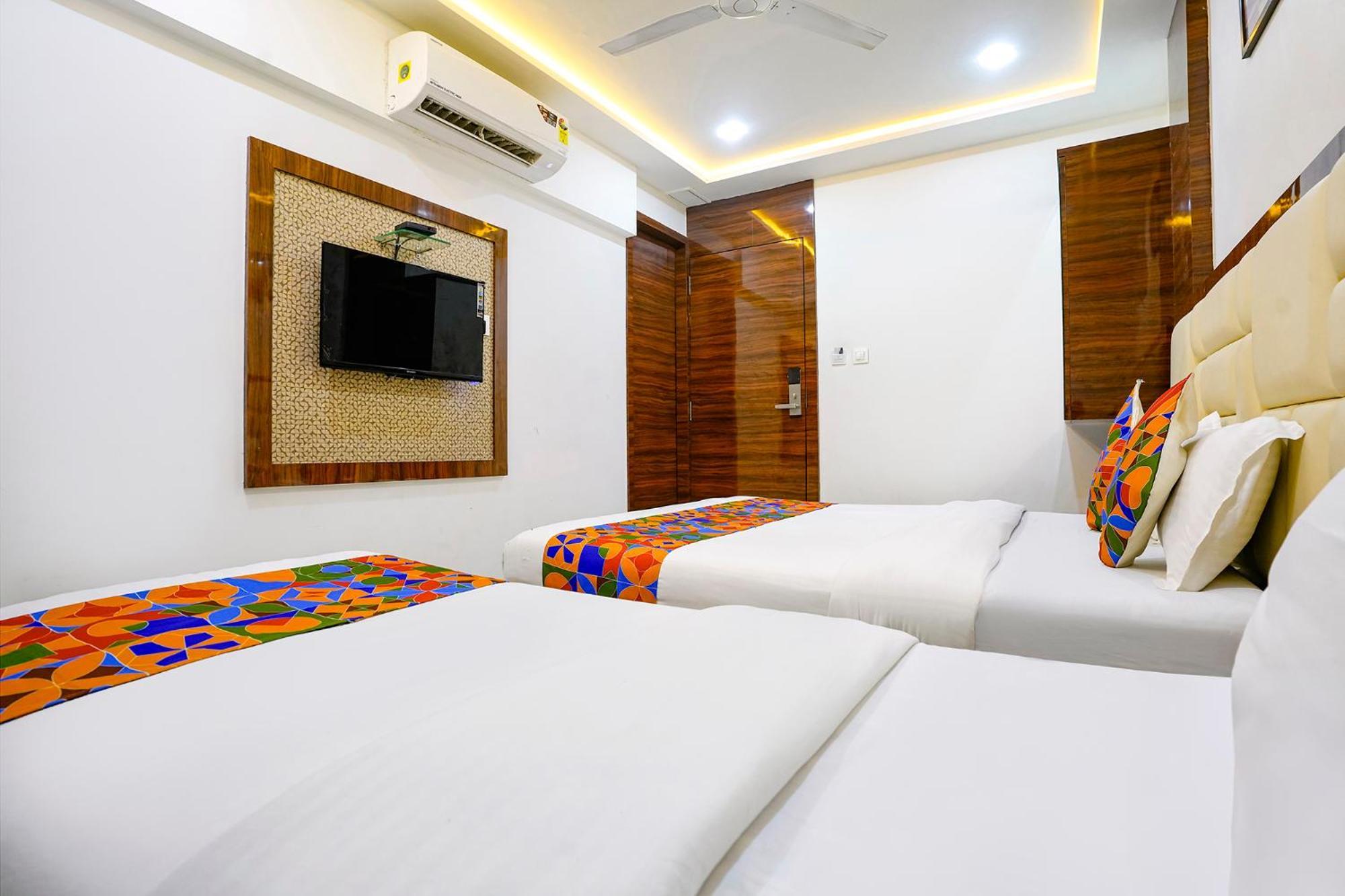 Fabexpress Shahi Palace - Nr - International Airport